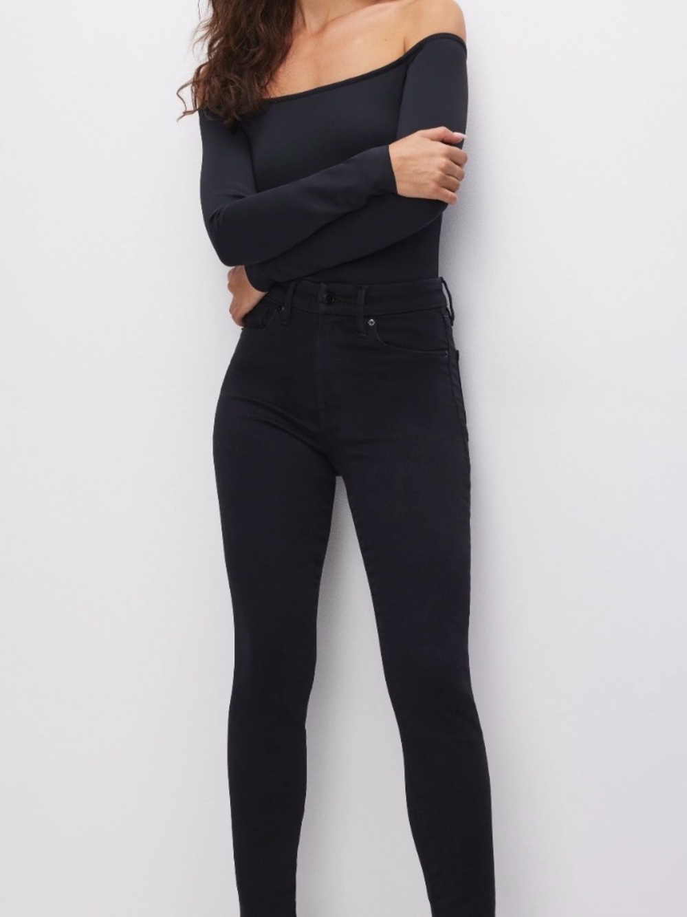 Good American Good Legs Crop Jeans in Black SZ. 10